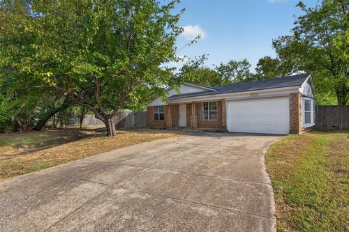 5211 Hideaway Court, Arlington, TX, 76017 | Card Image