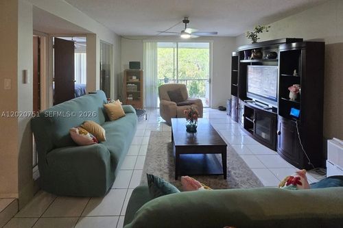 3t-3660 Inverrary Dr, LAUDERHILL, FL, 33319-5938 | Card Image