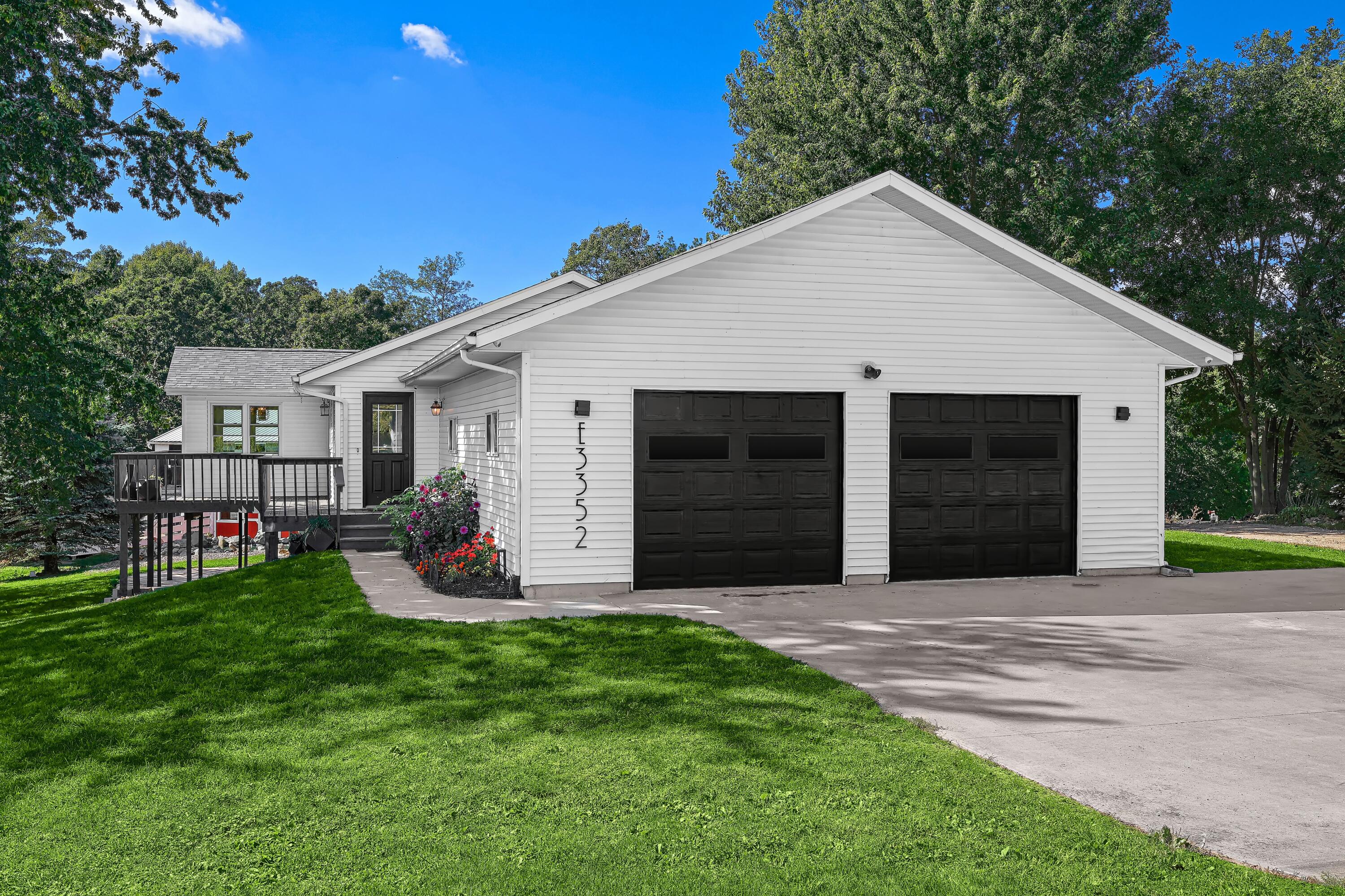 Old School Ln, Coon Valley, WI 54623