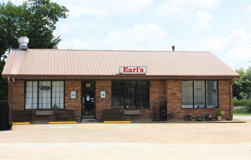339 E Main St, Auburn, KY, 42206-5108 | Card Image