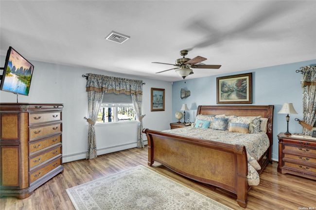 13 Frontier Trail, House other with 5 bedrooms, 2 bathrooms and null parking in Manorville NY | Image 17