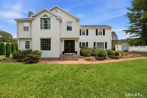 4 Lovers Ln, East Lyme, CT, 06333-1516 | Card Image