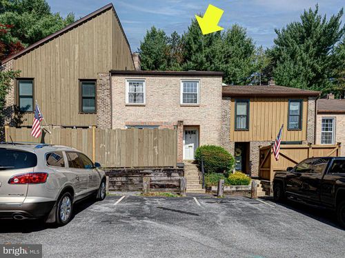 73 Wedge Ln, READING, PA, 19607-3310 | Card Image