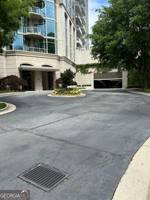 unit-1603-2795 Peachtree Rd Ne, Atlanta, GA, 30305-3792 | Card Image
