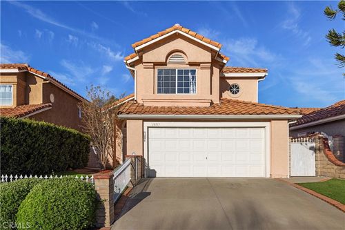 19717 Azure Field Dr, Newhall, CA, 91321-1346 | Card Image