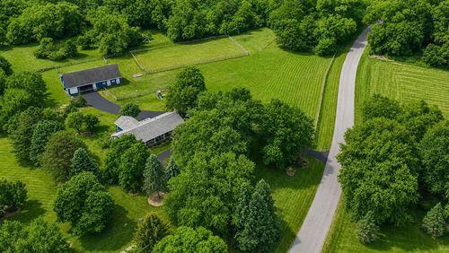 N7W29615 Thames Court, Delafield, WI, 53188 | Card Image