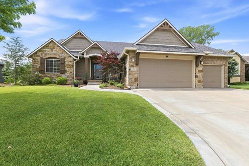 3113 E Sunflower Dr, Derby, KS, 67037-8683 | Card Image