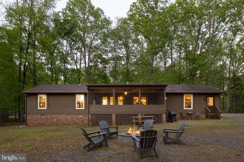 154 Becky Ct, BUMPASS, VA, 23024-4911 | Card Image