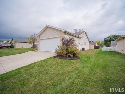 512 Freds Court, House other with 3 bedrooms, 2 bathrooms and null parking in Kendallville IN | Image 3