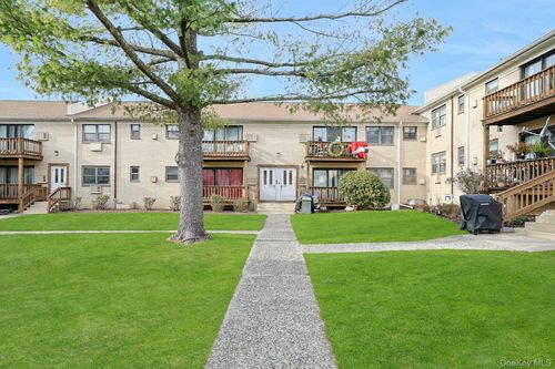 205-205 Sneden Pl W, Spring Valley, NY, 10977-3971 | Card Image