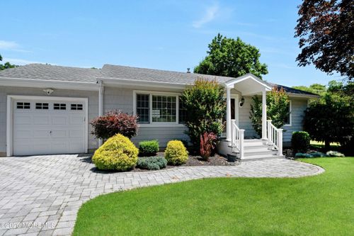 335 Eastham Rd, Point Pleasant Beach, NJ, 08742-2015 | Card Image