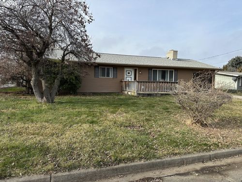 1518 Wilkenson St, Milton-Freewater, OR, 97862-1255 | Card Image