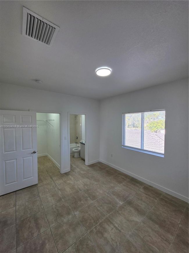 10233 Sw 176 Th St, Home with 3 bedrooms, 2 bathrooms and null parking in Miami FL | Image 27