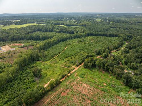 f2-00 Westwinds Rd, Lincolnton, NC, 28092 | Card Image