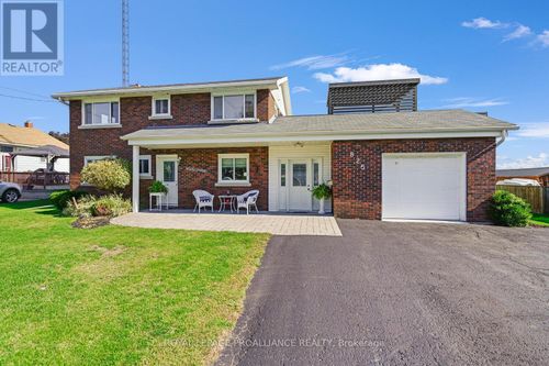 825 Joseph St, Cardinal, ON, K0E1E0 | Card Image