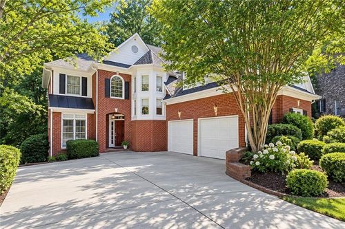 5052 Vinings Estates Ct Se, Smyrna, GA, 30126-5929 | Card Image
