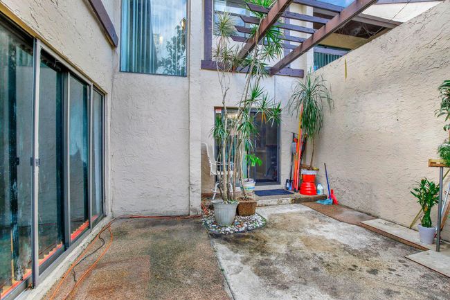 1851 Bayberry Dr, Condo with 3 bedrooms, 2 bathrooms and null parking in Pembroke Pines FL | Image 37