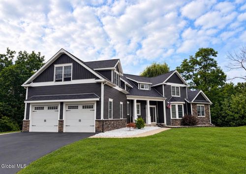106 Ruhle Rd, Malta, NY, 12020-3700 | Card Image