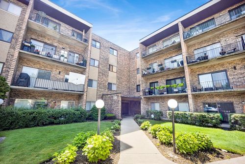 416-725 W Huntington Commons Rd, Mount Prospect, IL, 60056-5133 | Card Image
