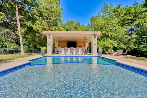 404 Saint Andrews Dr, New Ulm, TX, 78950-2024 | Card Image