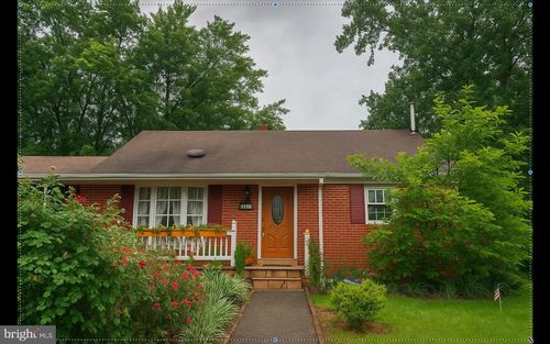 2206 Culpeper Dr, Woodbridge, VA, 22191-2628 | Card Image