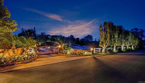 7144 Via Mariposa Sur, Bonsall, CA, 92003-5623 | Card Image