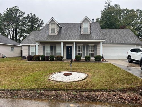 300 Ryan Ave, Abita Springs, LA, 70420-3064 | Card Image