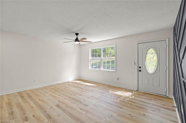 1567 Pineland Dr, House other with 3 bedrooms, 2 bathrooms and null parking in Kernersville NC | Image 9