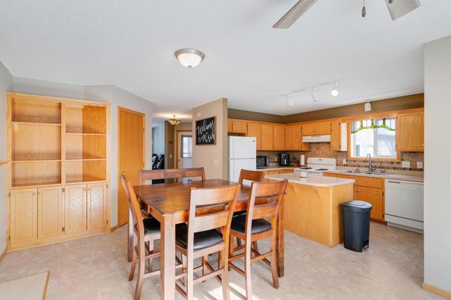 701 11 Th Ave Nw, House other with 3 bedrooms, 3 bathrooms and null parking in Isanti MN | Image 6