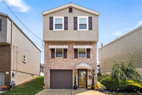 631 Superior St, Carnegie, PA, 15106-3461 | Card Image