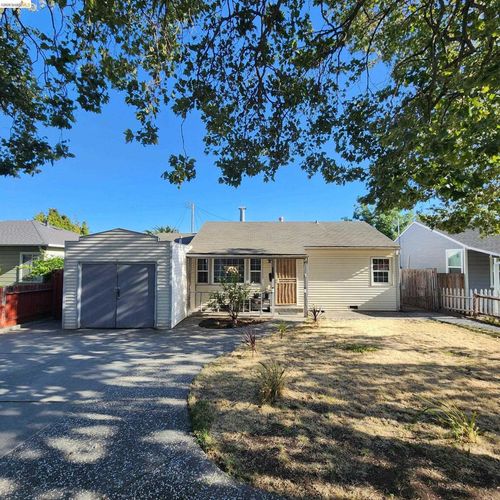 2505 Tennessee St, Vallejo, CA, 94591-4708 | Card Image