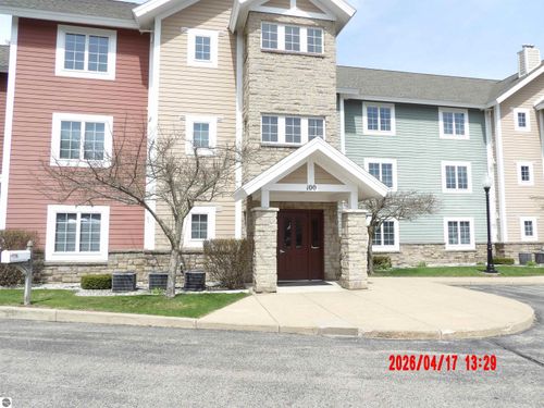 103-wk-7-1246 Sunnyside Dr, Cadillac, MI, 49601-8725 | Card Image