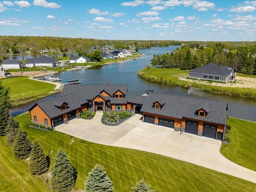 8750 Dalton Rd, Onsted, MI, 49265-9412 | Card Image