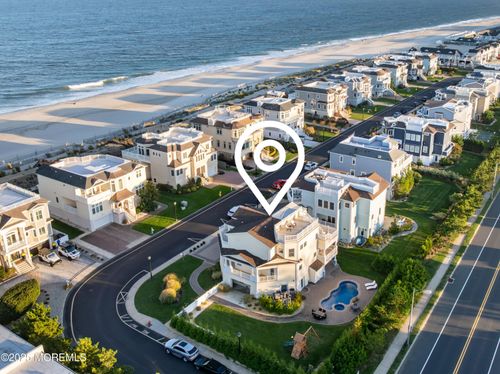 2 Tradewinds Ln, Sea Bright, NJ, 07760-2288 | Card Image