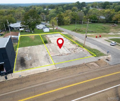 124 N Commercial St, Crocker, MO, 65452-2239 | Card Image