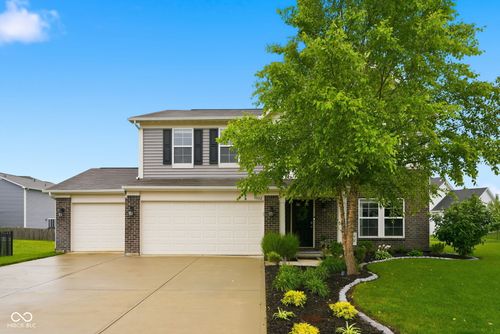 9802 Violet Cir, Indianapolis, IN, 46239-9824 | Card Image