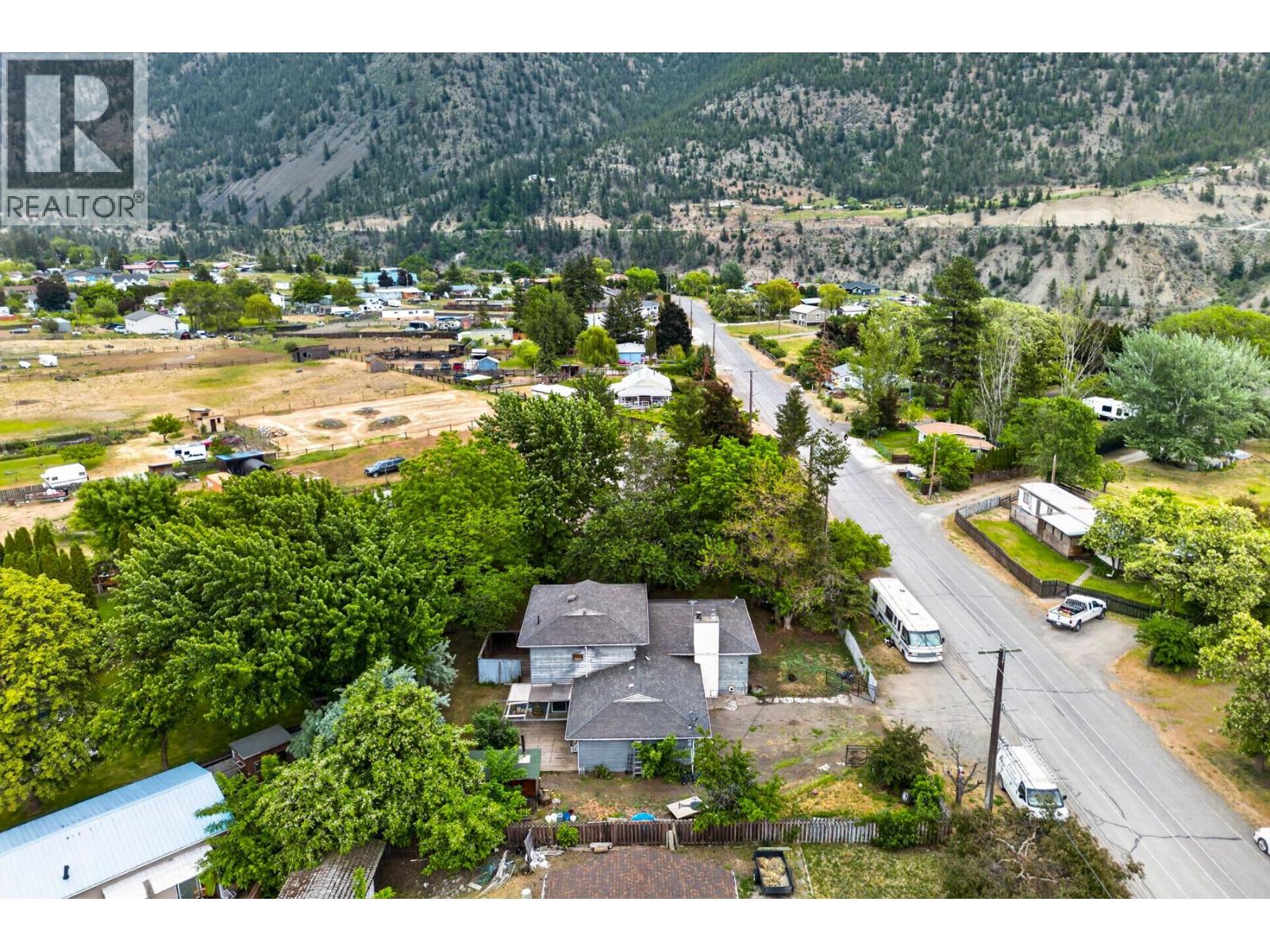 Residential in Lillooet 3