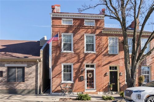 318 Walnut St, Madison, IN, 47250-3524 | Card Image