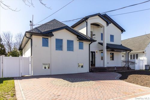 949 Midway, Woodmere, NY, 11598-1504 | Card Image