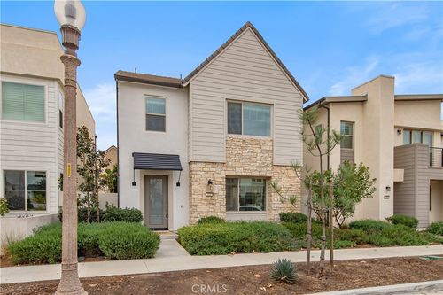 158 Scale, Irvine, CA, 92618-1371 | Card Image