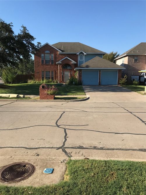 1514 Lakeshore Dr, Irving, TX, 75060-6600 | Card Image