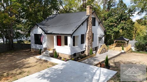 2121 Fulton, Bluefield, WV, 24701 | Card Image
