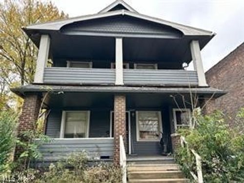 3976 E 71st St, Cleveland, OH, 44105-7318 | Card Image