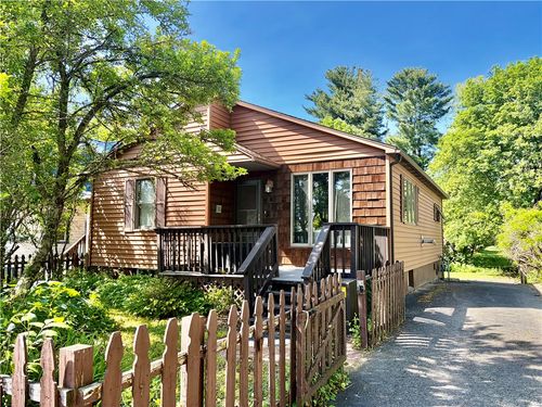 8 Blanchard Ave, Oneonta, NY, 13820-1102 | Card Image