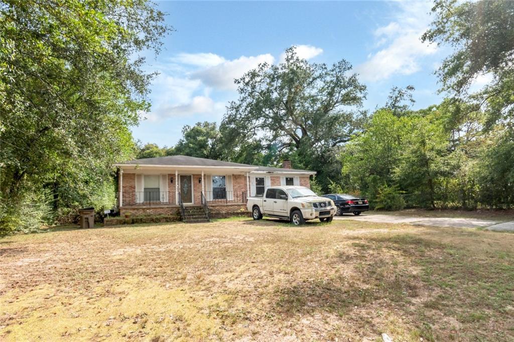 Colonial Oaks Dr, Mobile, AL 36618