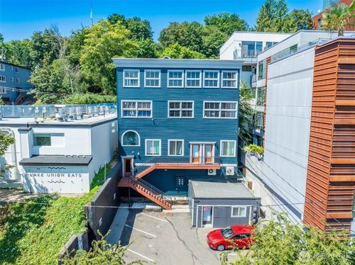 1607 Dexter Ave N, Seattle, WA, 98109-6202 | Card Image
