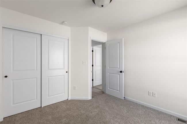 1012 Braid Trail Dr, House other with 3 bedrooms, 2 bathrooms and 2 parking in Union MO | Image 5