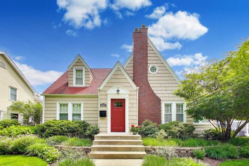 4051 Clausen Ave, Western Springs, IL, 60558-1228 | Card Image
