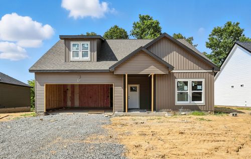 472 Herman Dr, Clarksville, TN, 37042-8935 | Card Image