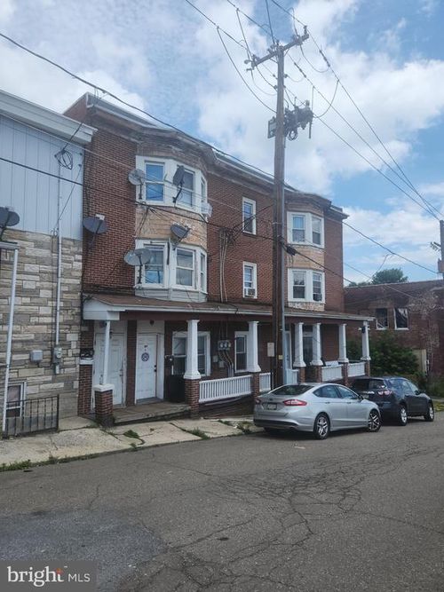 109 E Lloyd St, SHENANDOAH, PA, 17976-1727 | Card Image